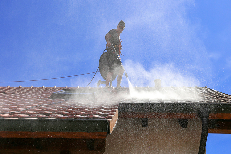 Low-pressure Soft Wash Roof Cleaning Services