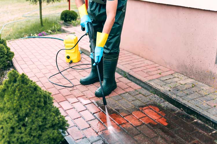 Why You Need Pressure Washing Services